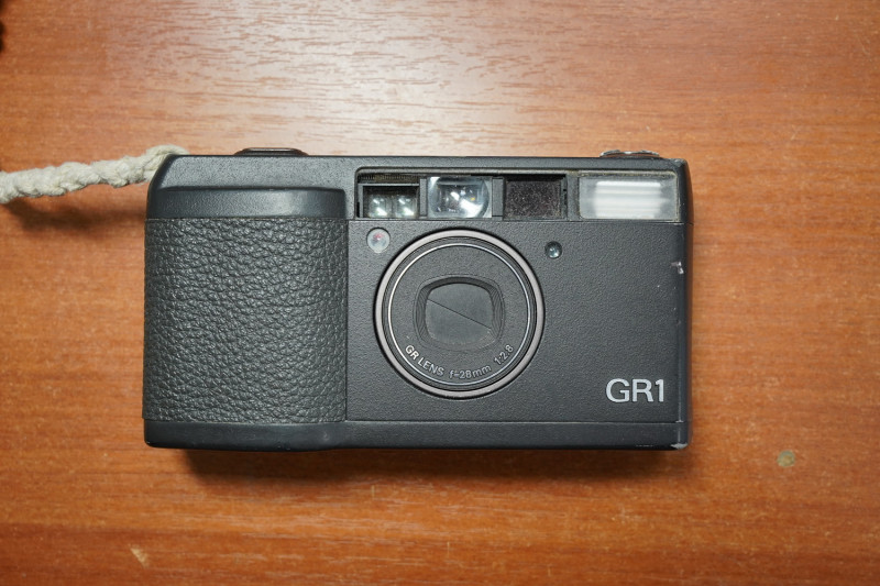 RICOH GR1 WITH LCD AND SHUTTER ISSUE