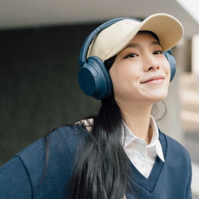 ソニー SONY ブルートゥースヘッドホン ブルー［リモコン・マイク対応