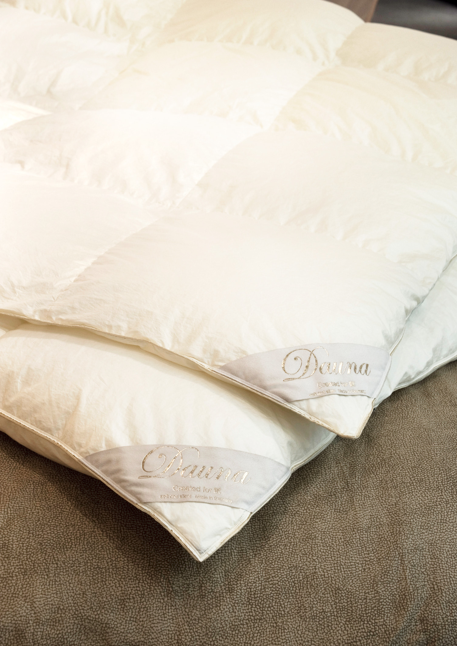 高級羽毛布団「ダウナ」｜商品特集｜【公式】大塚家具 | 家具・インテリア