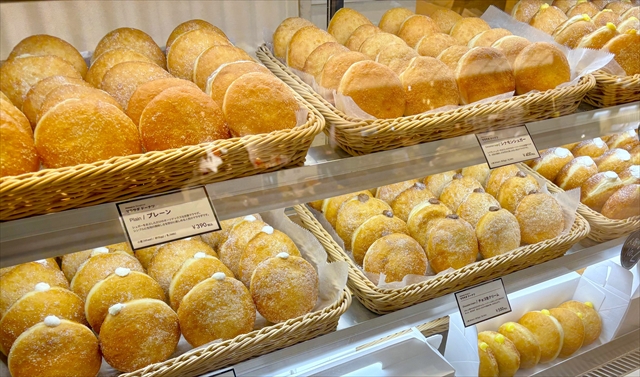 今だけ銀座で買える！】ふわもちマラサダ「ON SUGAR」3種を食べ比べ