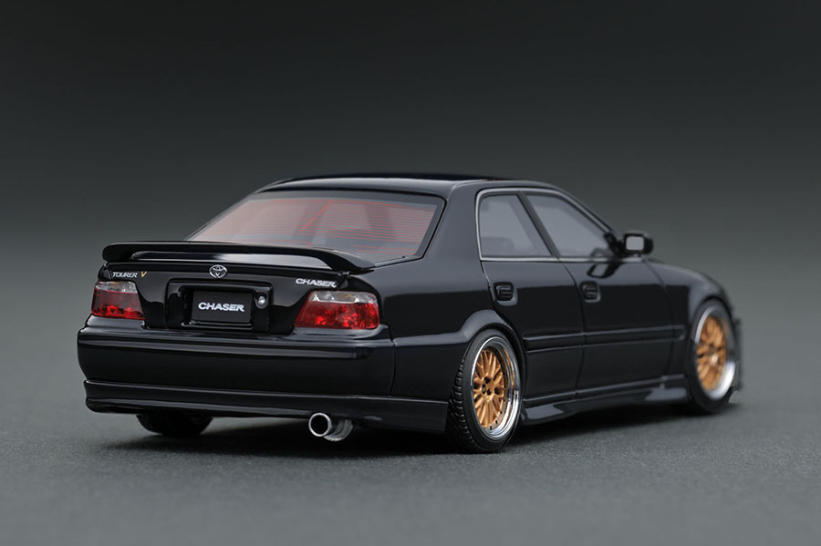 IG1232 1/43 Toyota Chaser Tourer V (JZX100) Black | LINE UP