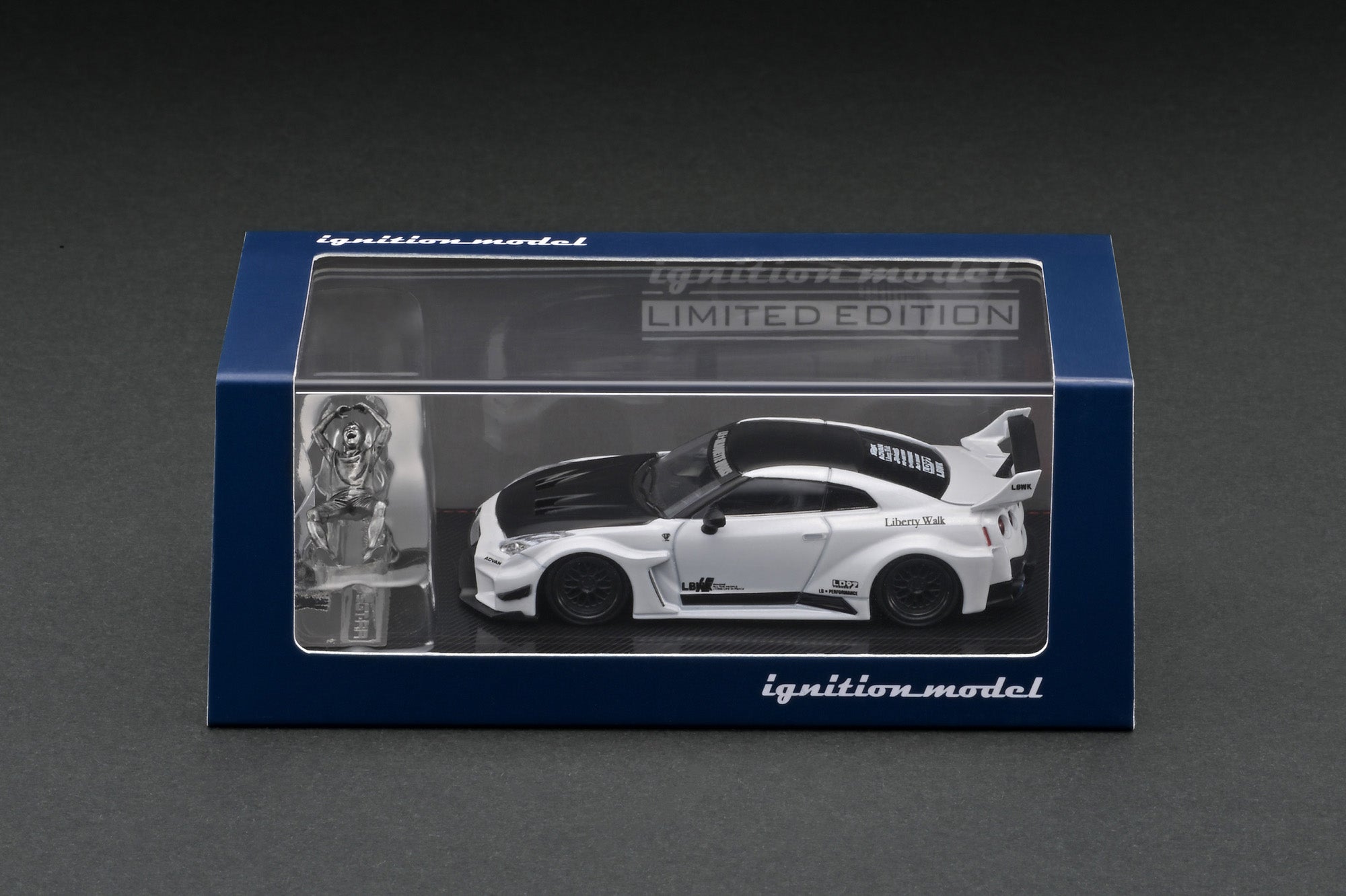 IG2388 LB-Silhouette WORKS GT Nissan 35GT-RR Pearl White With Mr