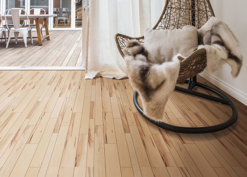 フローリング・複合フローリング・床材・突き板のイクタ｜銘木フロアー