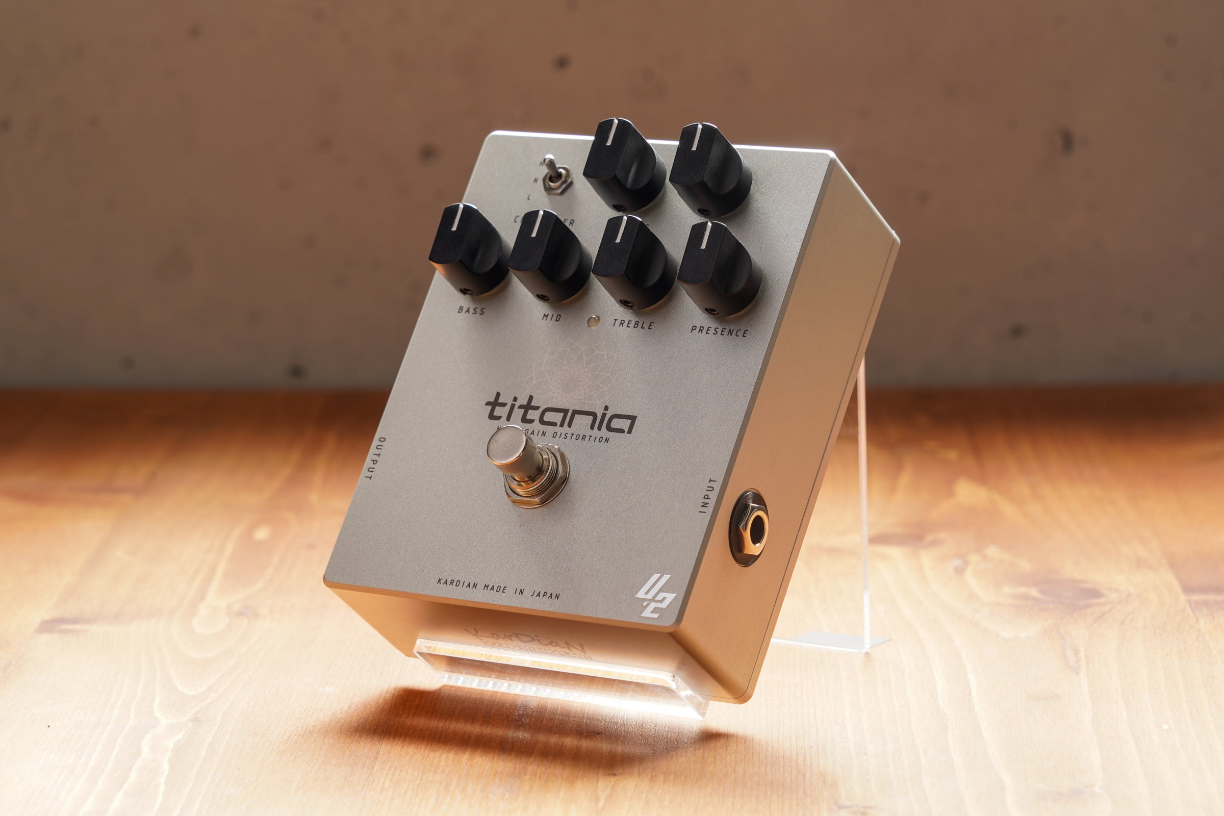 KarDiaN titania v2 | iola tokyo