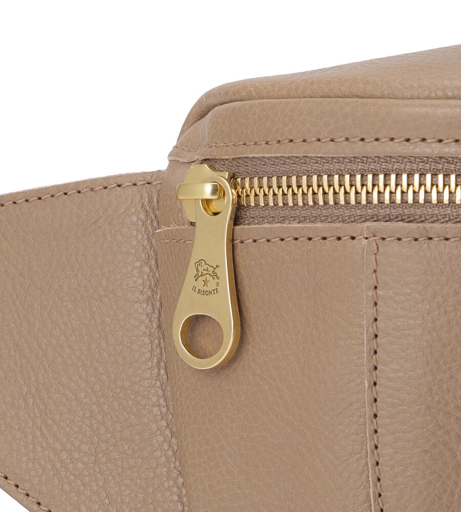 バムバッグ | その他 | バッグ | オンラインストア | IL BISONTE (イル