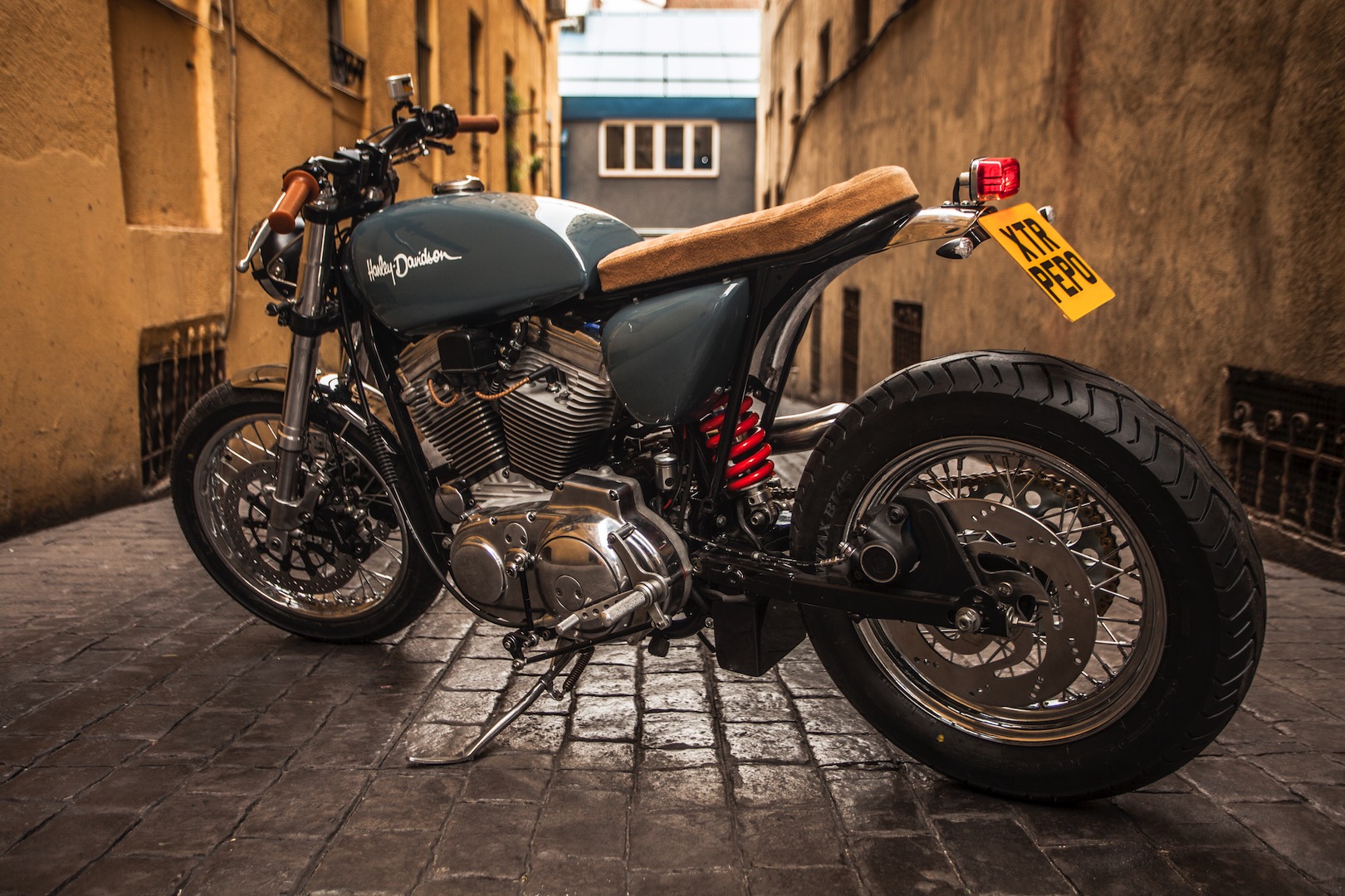 XTR Pepo gets handy with new custom 1992 Harley-Davidson XLH883