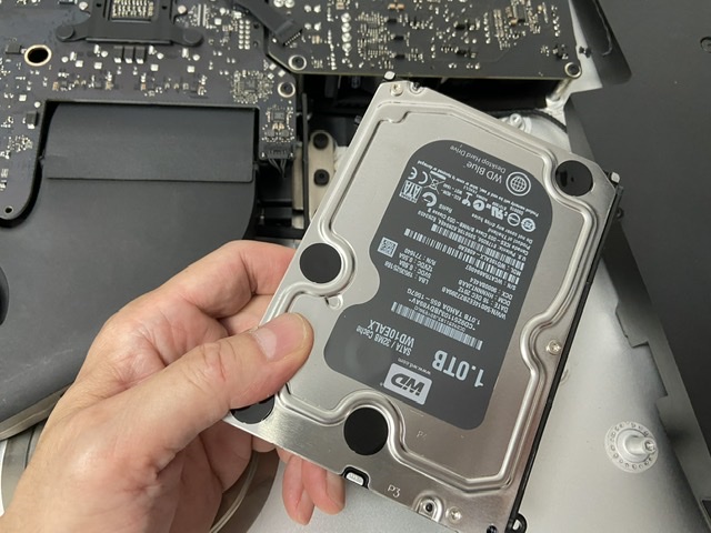 iMac2012 HDD取り出し修理 | iMac MacPro G4 G5修理専門フレンズ