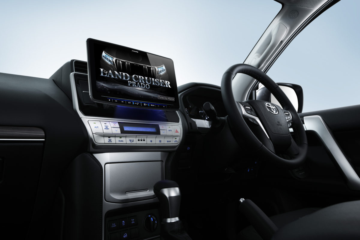 アルパインの11インチ大画面ナビ「ビッグX」へ、装着不可だった11車種