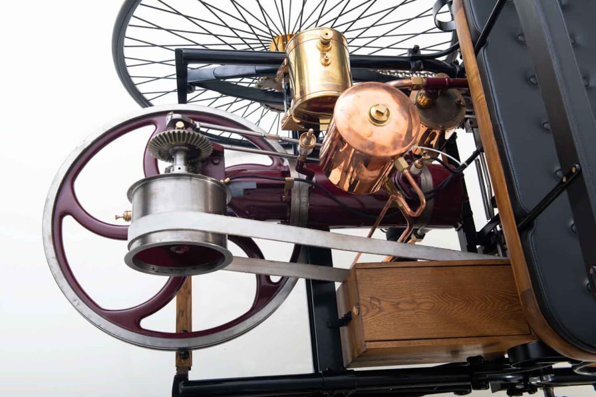 すべての自動車の始祖が1000万円ちょっとは安すぎない？ ベントレーが