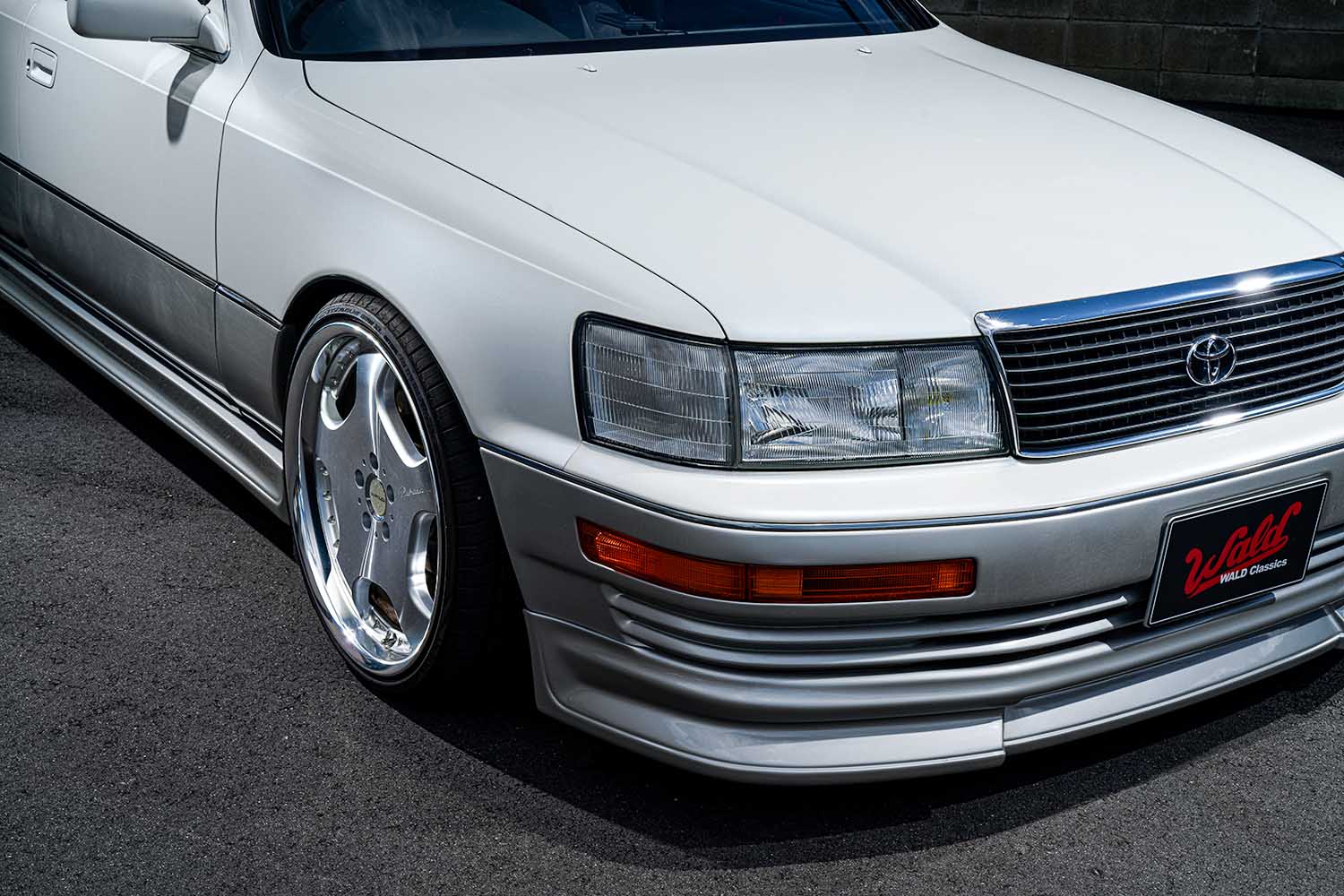 誰もが憧れたトヨタ初代「セルシオ」の王道VIPスタイル！ いまでもWALD