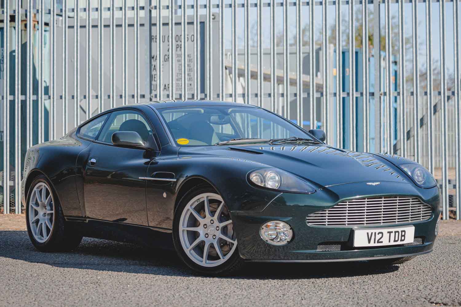 900万円で極上のボンドカーが手に入る！ 映画『007/ダイ・アナザー