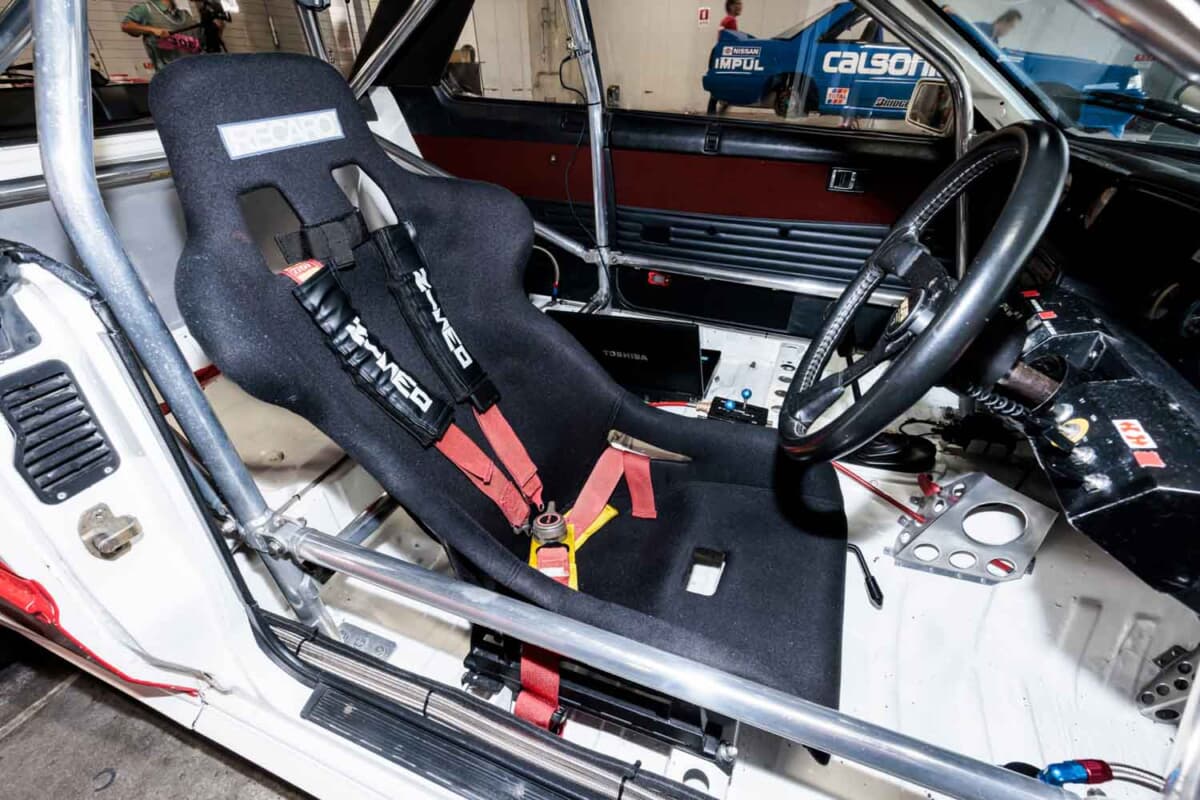 なぜ鉄仮面「スカイライン」が2200万円オーバー!? 鈴木亜久里／和田