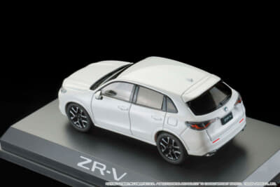ホンダ新型「ZR-V」の発売前にミニカーの予約開始！ ボディカラー7色