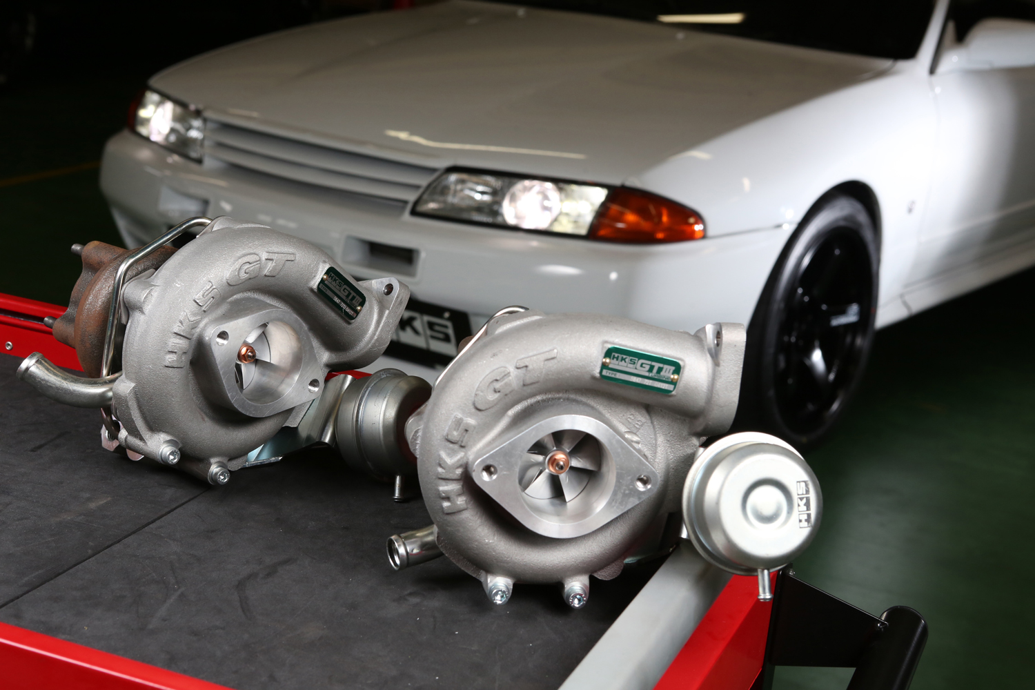 純正価格が高騰中！ 第2世代「スカイラインGT-R」性能維持の要である