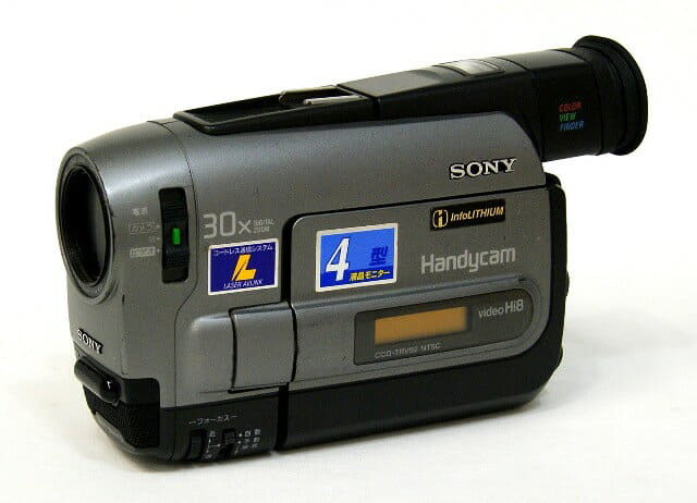Used]SONY CCD-TRV92 (Hi8/8mm video camera Handycam)with AC adapter
