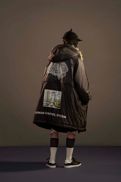 洗脳された時代”を反映した、アンダーカバー 2017年秋冬コレクション