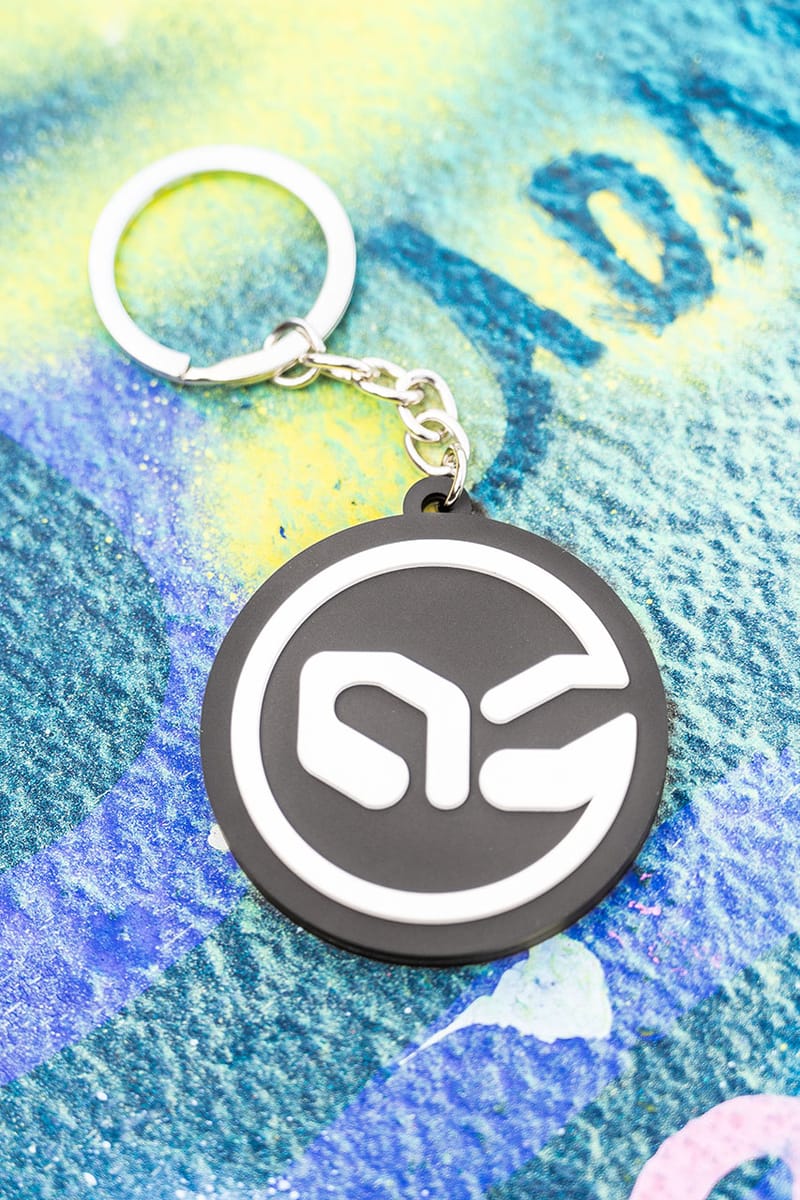 白濱亜嵐のマーチャンダイズがHBXにて発売 | Hypebeast.JP