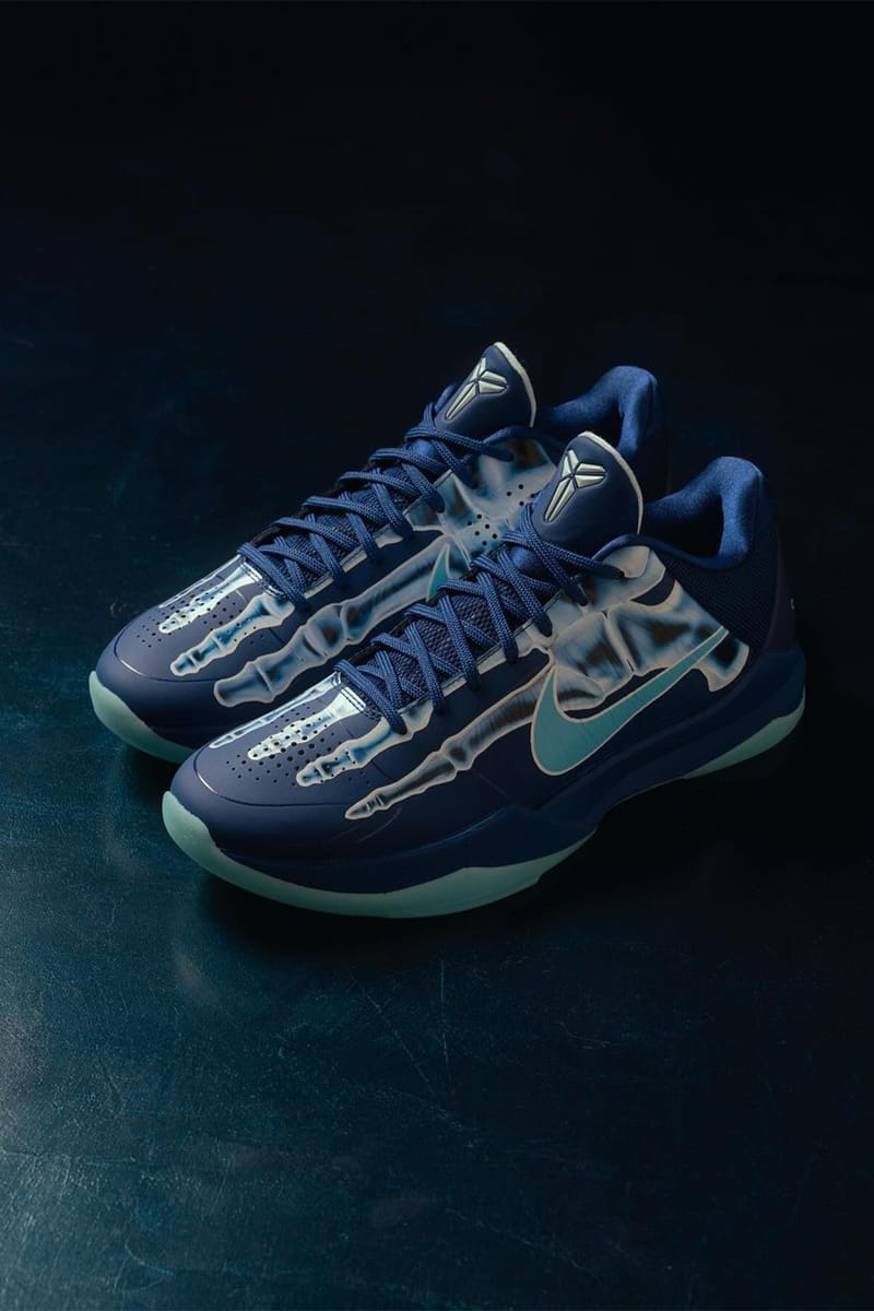 ナイキ コービー5 プロトロ ディープロイヤルブルーが国内発売決定