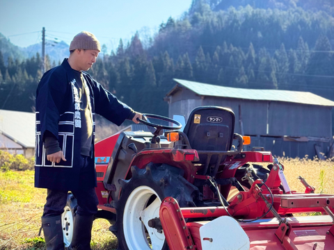 先行予約】幻の奥会津 金山赤カボチャ『合格2玉』4kg：福島県産の奥