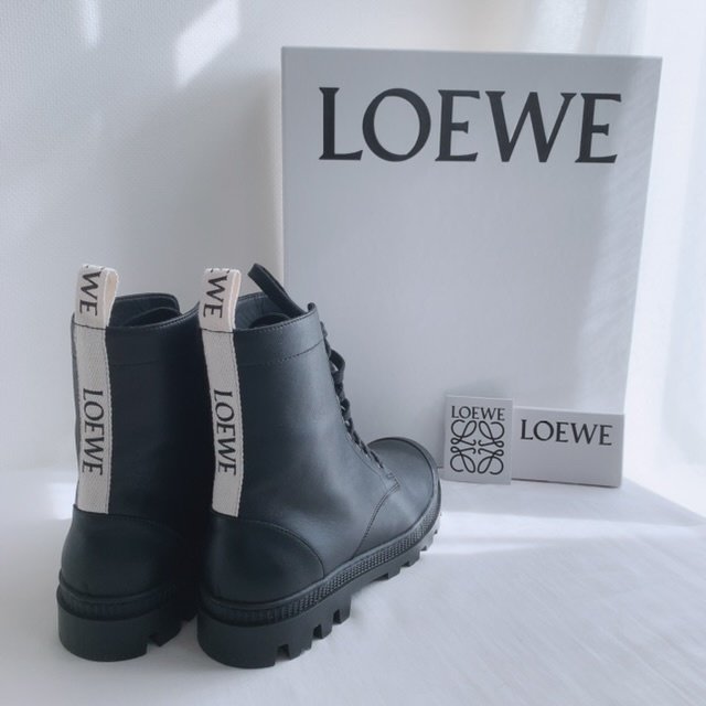 LOEWEのコンバットブーツ】 | Marisol(マリソル) 40代をもっと