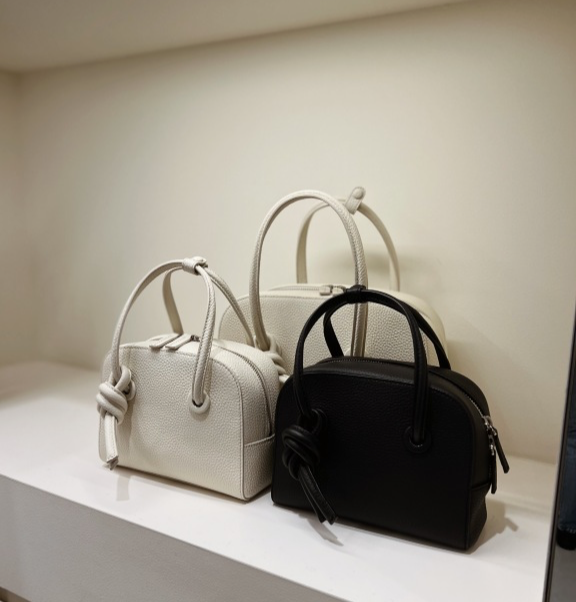 小柄があえて大きいサイズを選んだVASIC APERO mini | Marisol