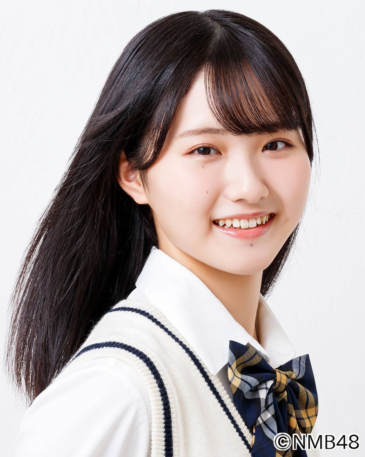 NMB48 10期研究生・山口美桜（みお）が24の質問に答える | AKB48 Group