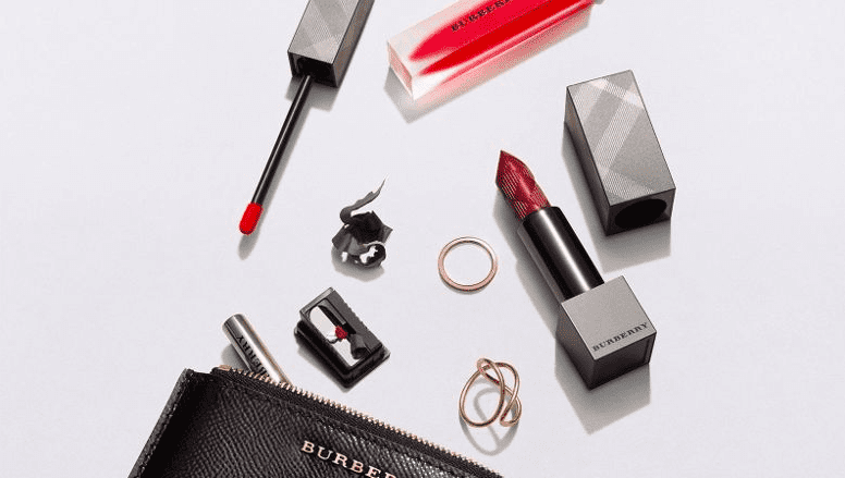 完売必至！憧れの“バーバリーフェイス”になれる限定コフレセットが解禁