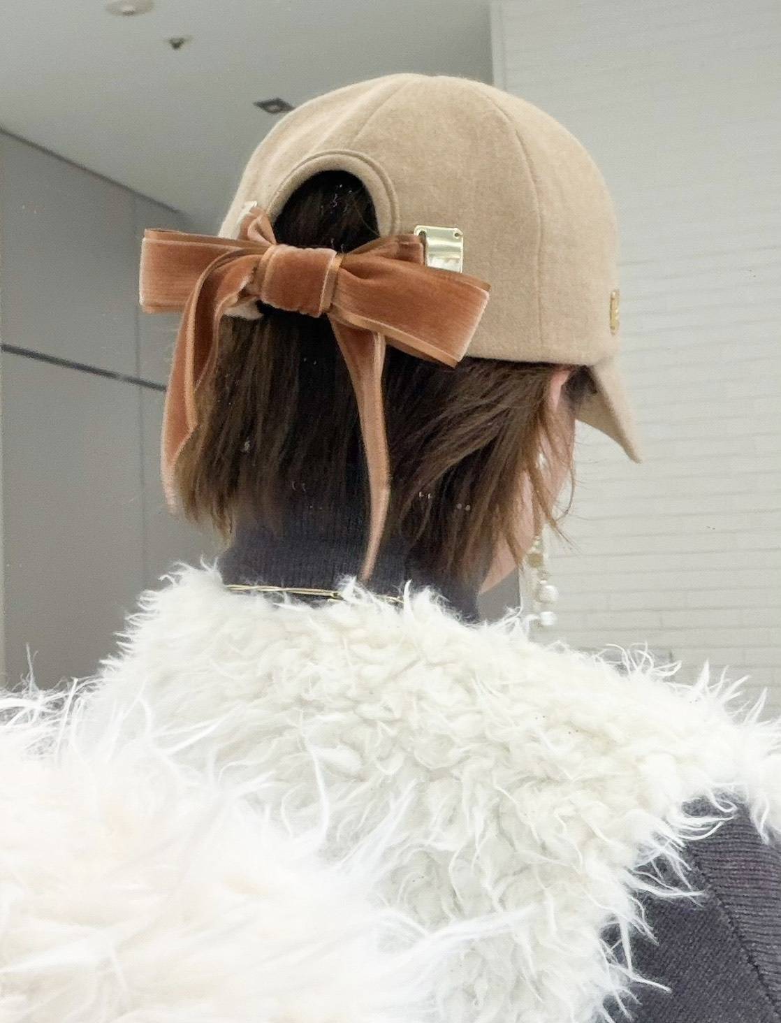 ベロアリボンが秋冬感♡AthenaNewYorkのウールキャップ | 4yuuu