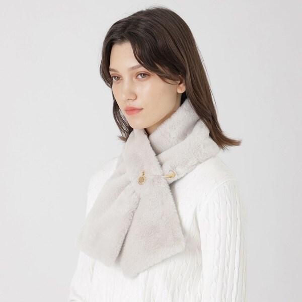 フェイクファーティペット | ブルーレーベル・クレストブリッジ(BLUE