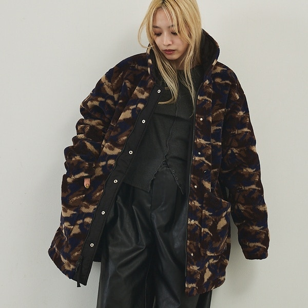 TAION】リバーシブル ダウンジャケット / ブルゾン（キルティング×ボア