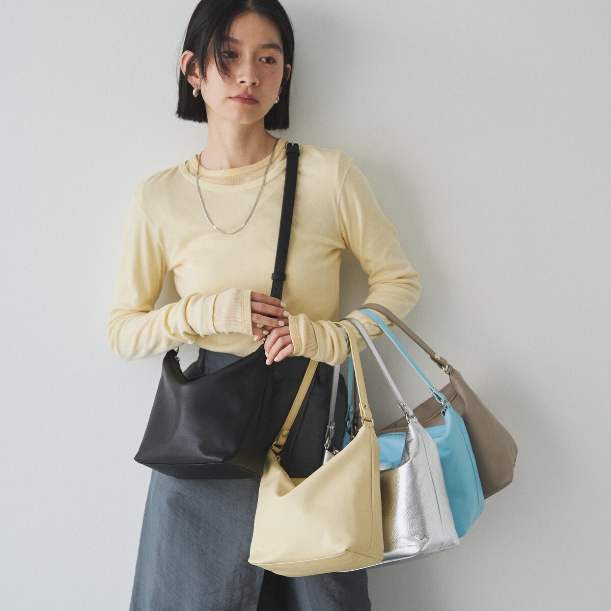 3/4～価格改定》ソフトレザーシンプルショルダーバッグ (CE-1328-WEB