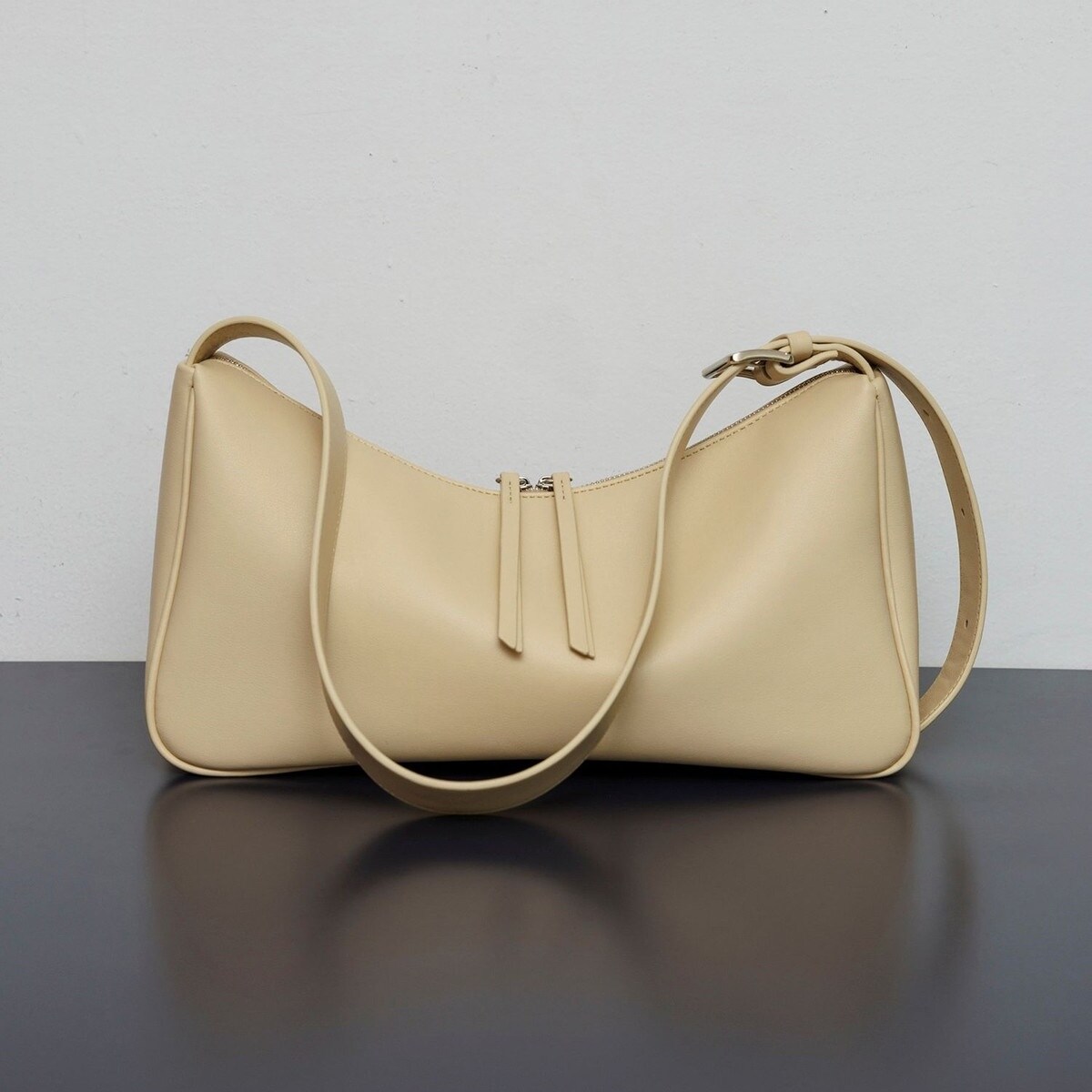 サステナブル】スプリットレザーミドルショルダーバッグ