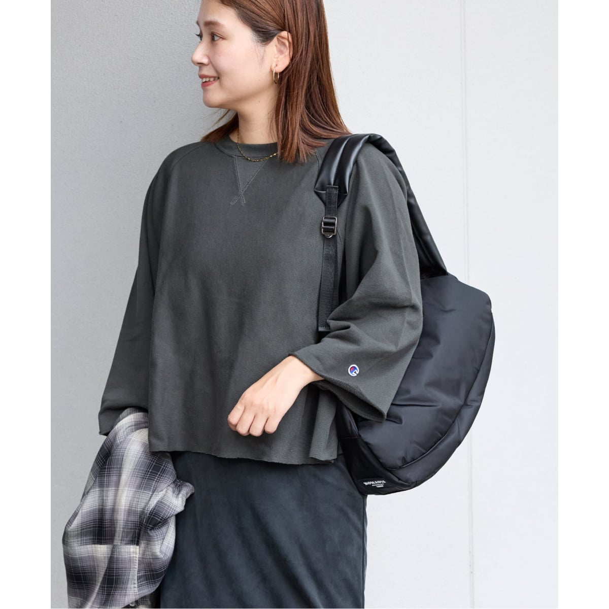 別注【CHAMPION/チャンピオン】カットオフ バックロゴスウェット