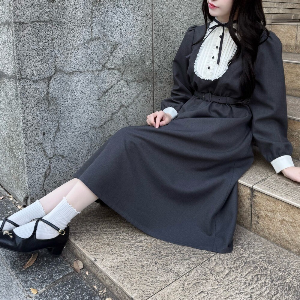 主役級ワンピース】レース使いクレリックヨークワンピース | フィント