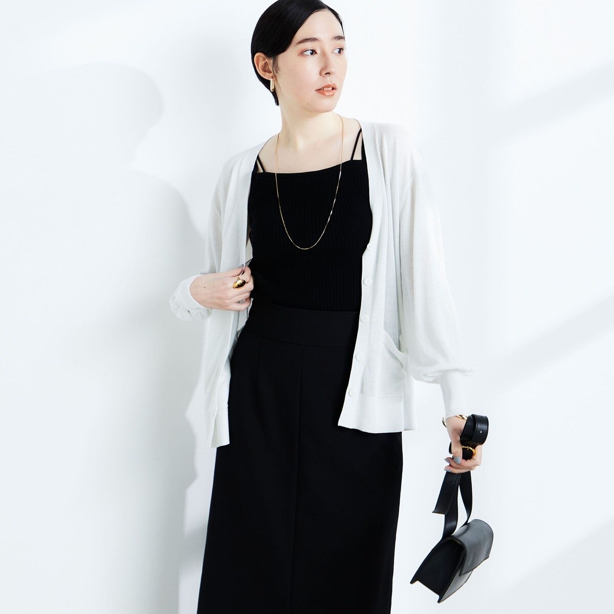 手洗い可能》ラメシアーVネックカーディガン | ノーリーズ(NOLLEY'S