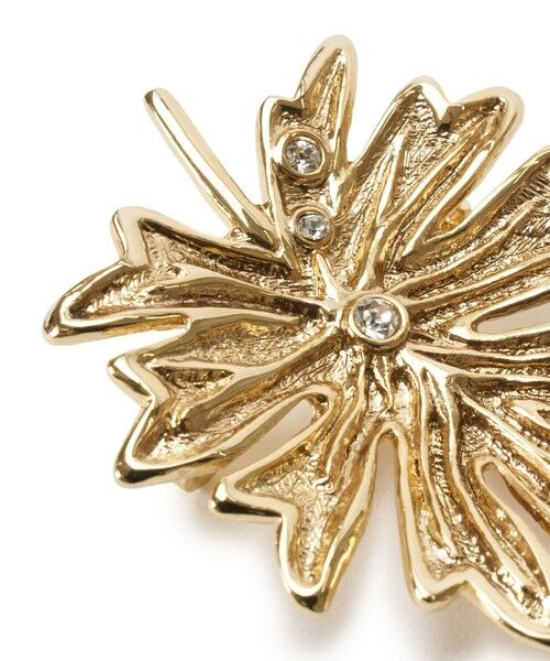 セール】 リーフモチーフブローチ （ブローチ・コサージュ）｜ANAYI