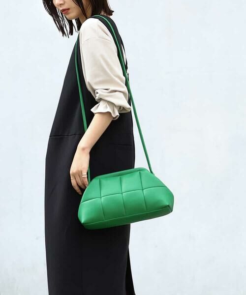 セール】 キルティングがま口ショルダー （ショルダーバッグ）｜a.v.v