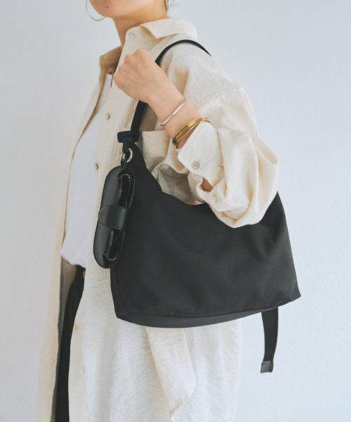 グラスケース付きショルダーバッグ （ショルダーバッグ）｜BEARDSLEY