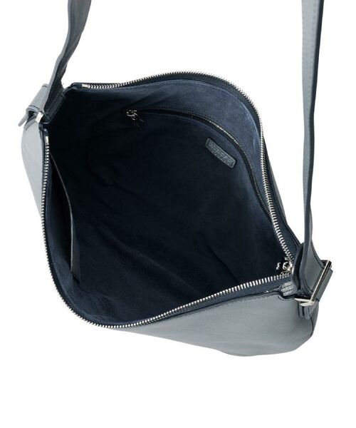 ソーロ】レザーショルダーバッグ M 2WAY 本革（商品番号：P25-20609