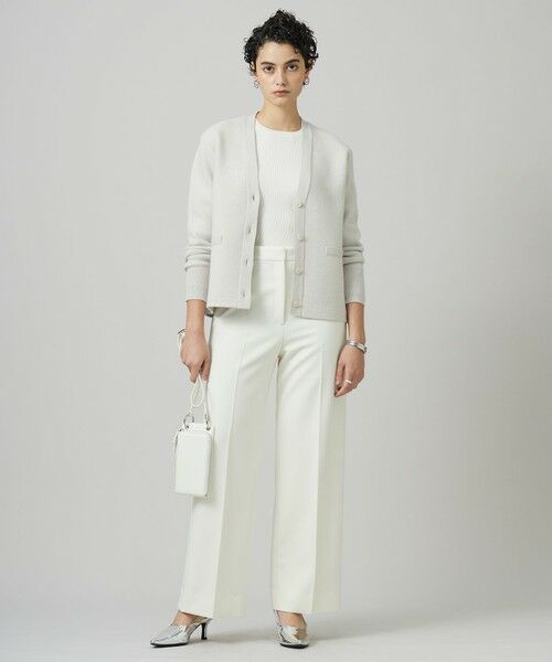 セール】 【洗える】ソフトカシミヤミックス Vネックニット