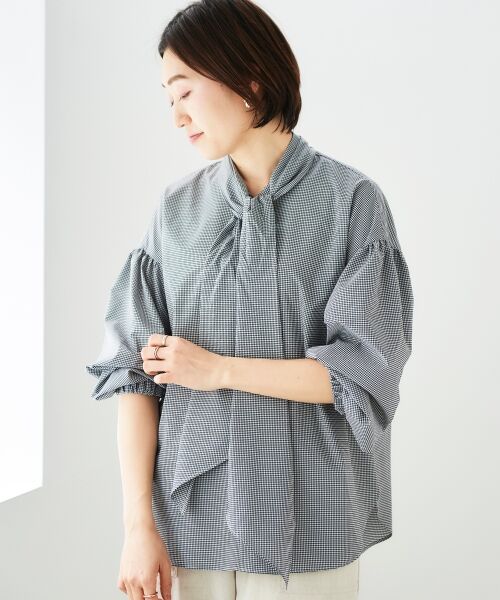 セール】 ギンガムチェックボウタイブラウス （シャツ・ブラウス）｜le