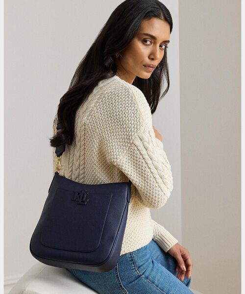 ペブルド レザー ラージ Cameryn クロスボディ （ショルダーバッグ