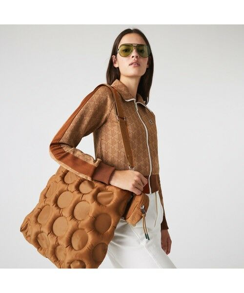 セール】 パデッドナイロン ゴルフボールエフェクトバケットバッグ