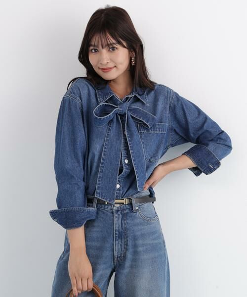 ネックリボンデニムシャツ （シャツ・ブラウス）｜PINKY & DIANNE
