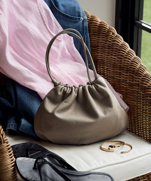 レザー巾着4WAYショルダーバッグ （ショルダーバッグ）｜russet