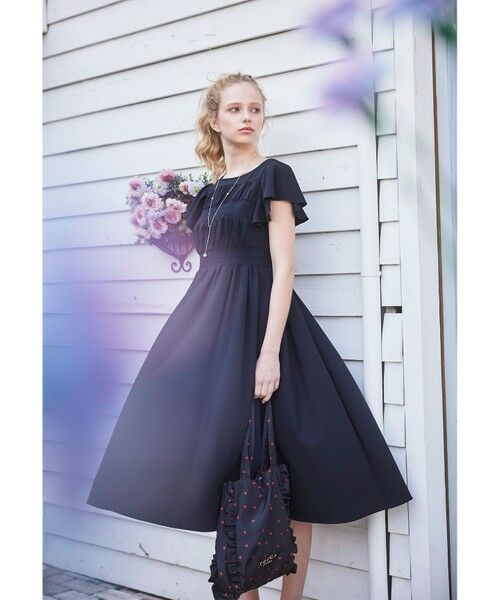 セール】 【消臭】SMOCKING EMBROIDERY ドレス （ロング・マキシ丈