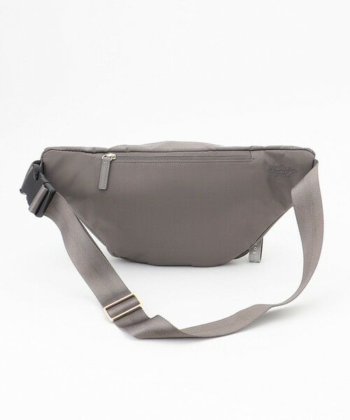 WEB＆一部店舗限定】METRO BODYBAG ボディバッグ （メッセンジャー