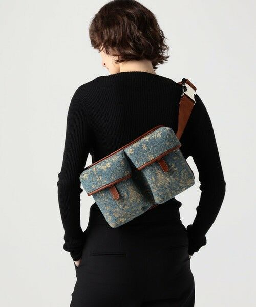 セール】 A VACATION COCO ボディバッグ （メッセンジャーバッグ