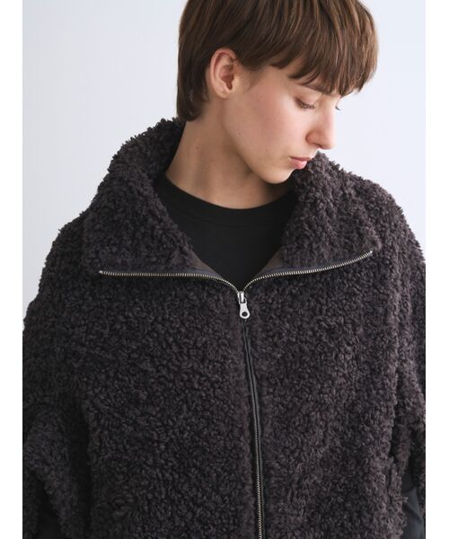 Everly】Poodle boa cape （その他アウター）｜three dots