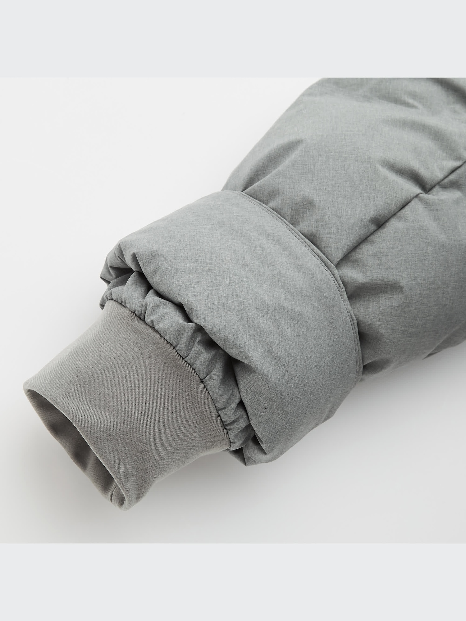 ユニクロ公式 | シームレスダウンパーカ（3Dカット）